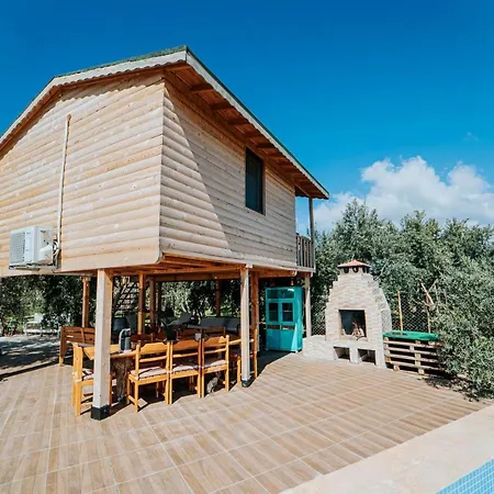 Fascinating Bungalow With Shared Pool Surrounded By Nature In Feriehus *